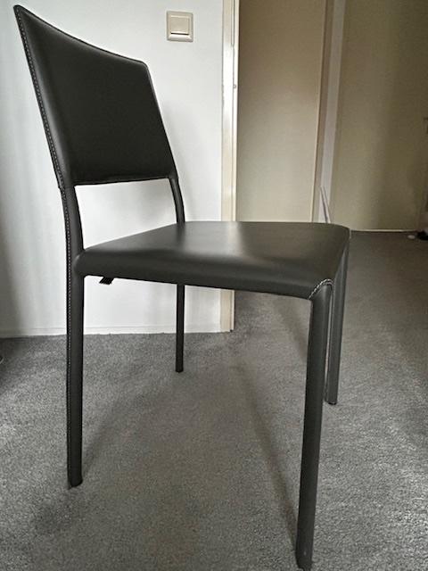 4 eetkamerstoelen Now by Hülsta, Ophalen, Gebruikt, Overige kleuren, Leer
