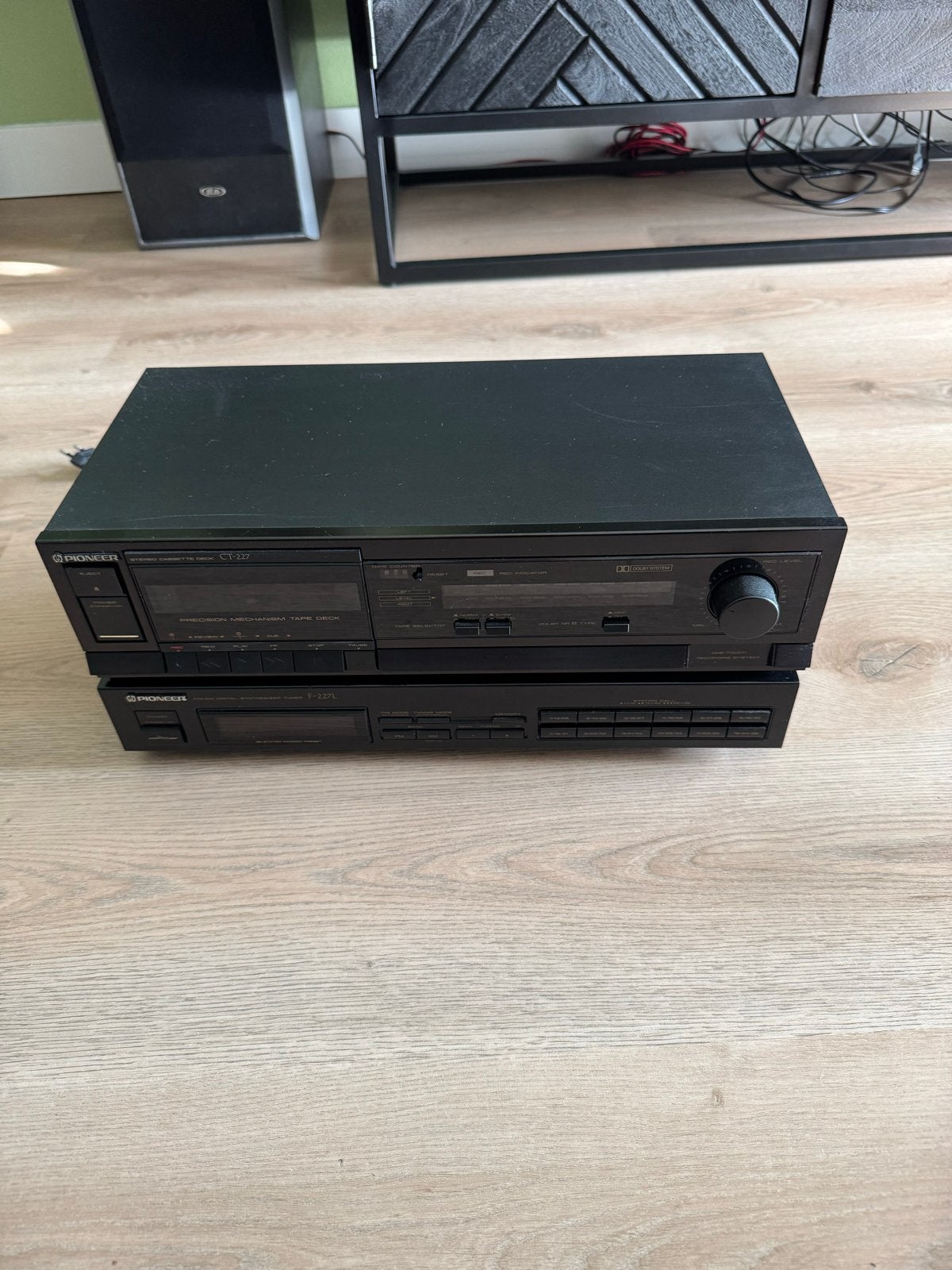 Pioneer CT-337 Cassettedeck en F-227L Tuner Set, Audio, Tv en Foto, Cassettedecks, Ophalen of Verzenden, Enkel, Tiptoetsen