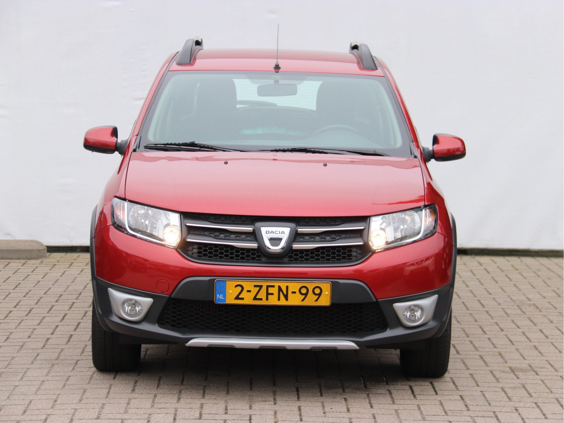 Dacia Sandero 0.9 TCe Stepway Lauréate NAVI / CRUISE / TREK, Auto's, Voorwielaandrijving, Stof, Gebruikt, 31 €/maand