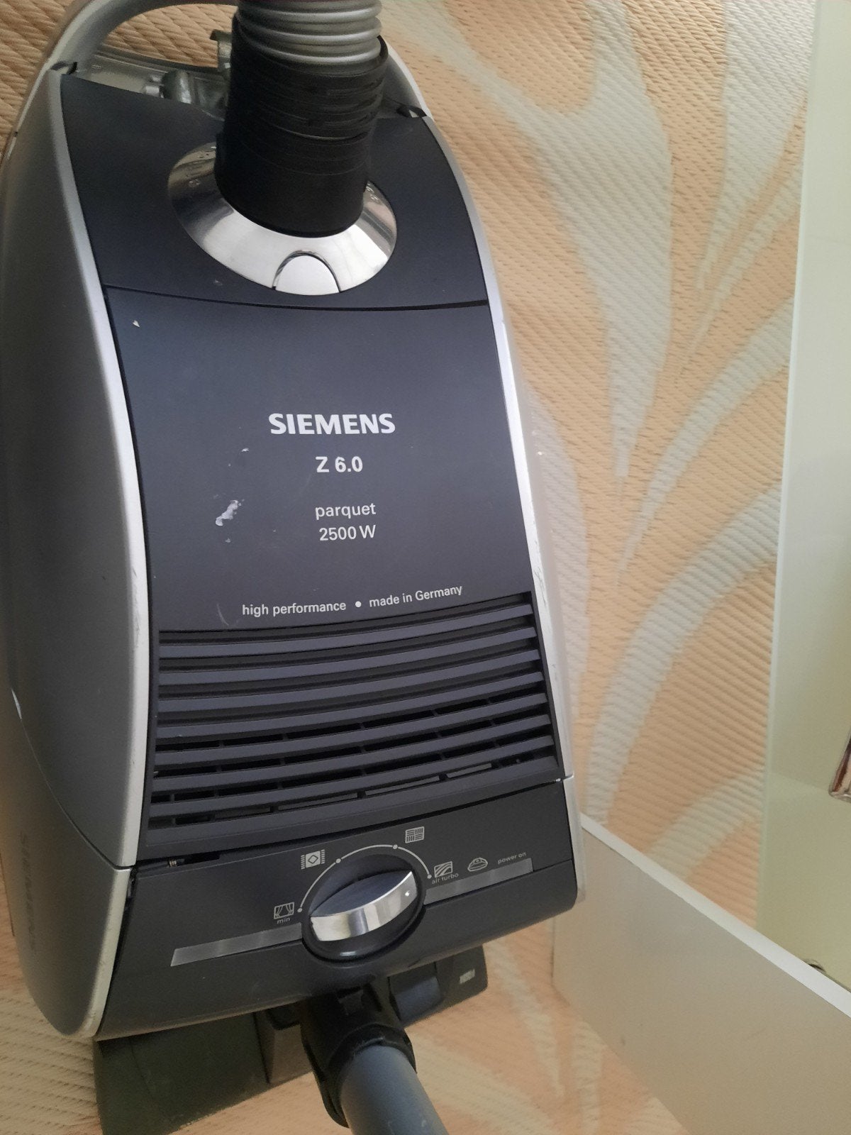 Siemens stofzuiger 2500 watt - Zeer krachtig en nette staat, Witgoed en Apparatuur, Stofzuigers, Geschikt voor huisdieren, Siemens