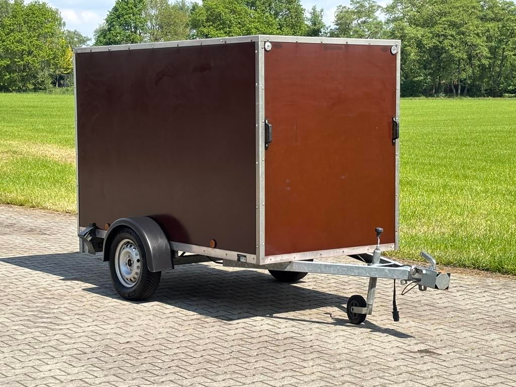 ZGAN Gesloten aanhanger dichte grote aanhangwagen enkelasser, Ophalen, Zo goed als nieuw
