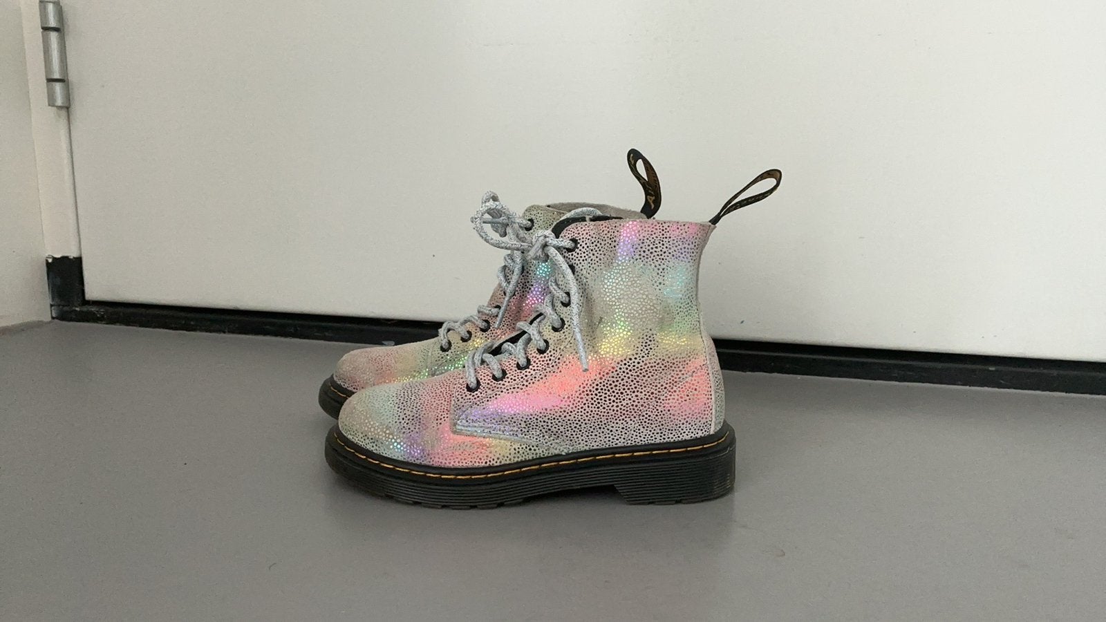 Dr.martens kinderschoenen maat 30, Ophalen, Meisje, Schoenen, Zo goed als nieuw