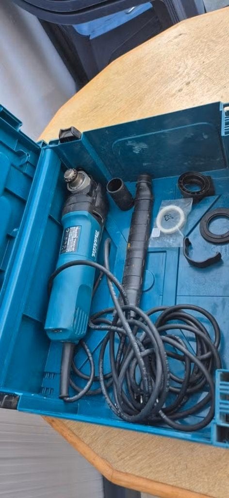 Makita TM3010C Multitool in koffer - Zo goed als nieuw, Doe-het-zelf en Verbouw, Gereedschap | Handgereedschap, Ophalen, Zo goed als nieuw