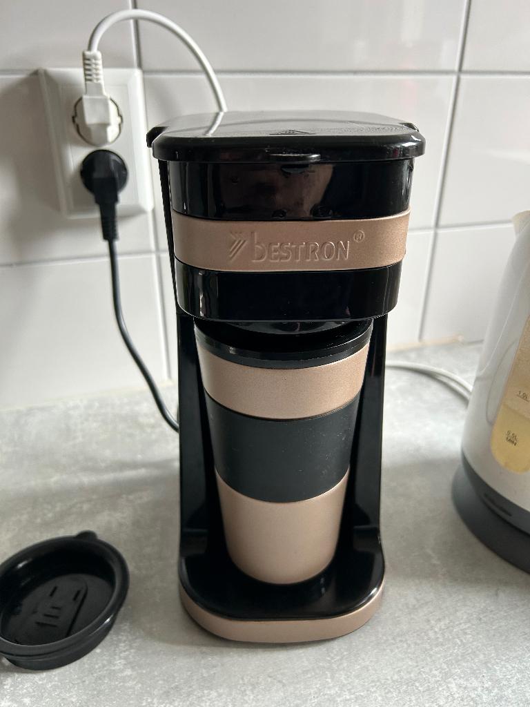 Koffiezetapparaat met beker, Witgoed en Apparatuur, Koffiezetapparaten, Ophalen, Koffiemachine, Gemalen koffie, Zo goed als nieuw