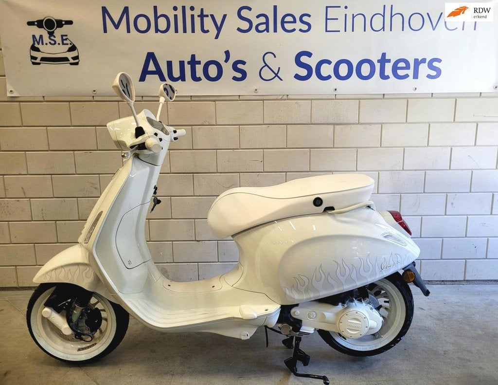 Vespa Bromscooter SPRINT JUSTIN BIEBER X VESPA 50 Nieuw, Gebruikt, Overige modellen, Service@piaggio-vespa-rwn.de, Piaggio