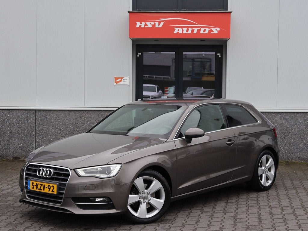 Audi A3 1.2 TFSI Ambition Pro Line navi LM cruise org NL, Auto's, Voorwielaandrijving, Gebruikt, 4 cilinders, 610 kg