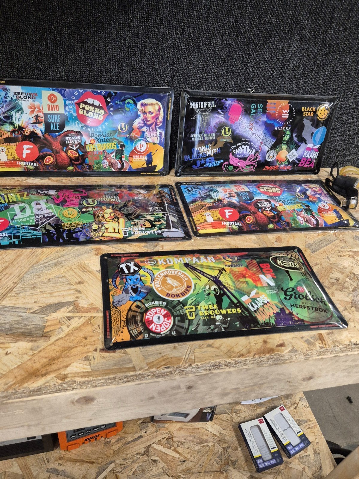 metalen bordjes / mancave / versiering, Verzamelen, Onderdeel of Defecte kast, Ophalen of Verzenden, Zo goed als nieuw, Nvt