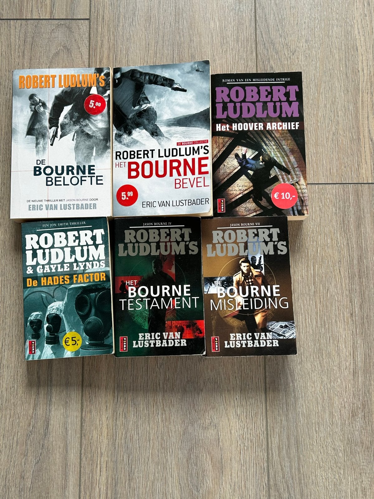 Robert Ludlum & Eric van Lustbader - Bourne serie boeken, Ophalen, Zo goed als nieuw