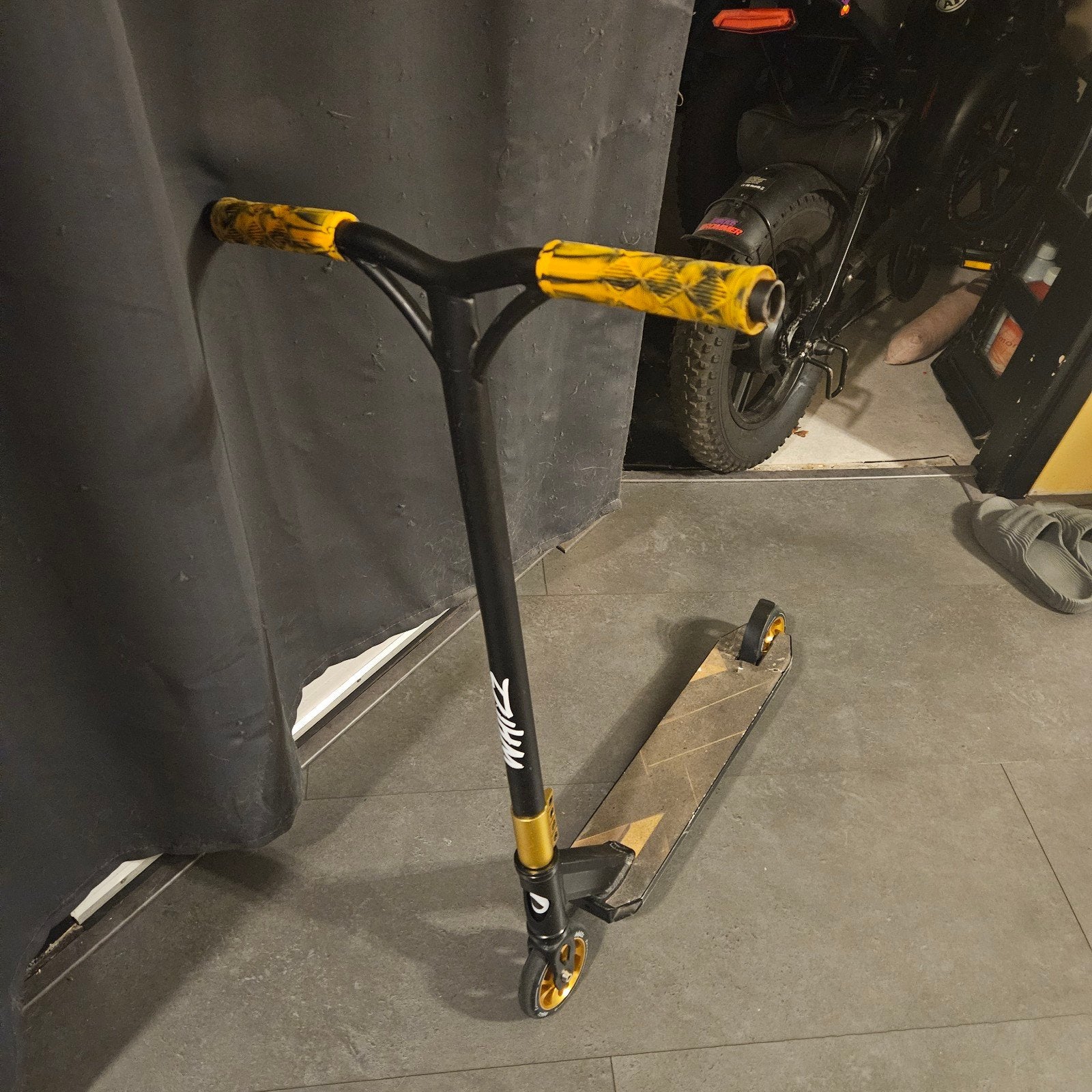 Stunt step, Fietsen en Brommers, Steps, Ophalen, Zo goed als nieuw, Gewone step