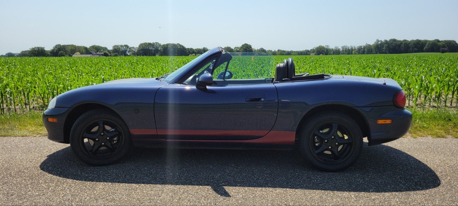 Mazda mx-5 2002 Blauw, APK 2027, Auto's, 40 €/maand, Zwart, 4 cilinders, Cabriolet