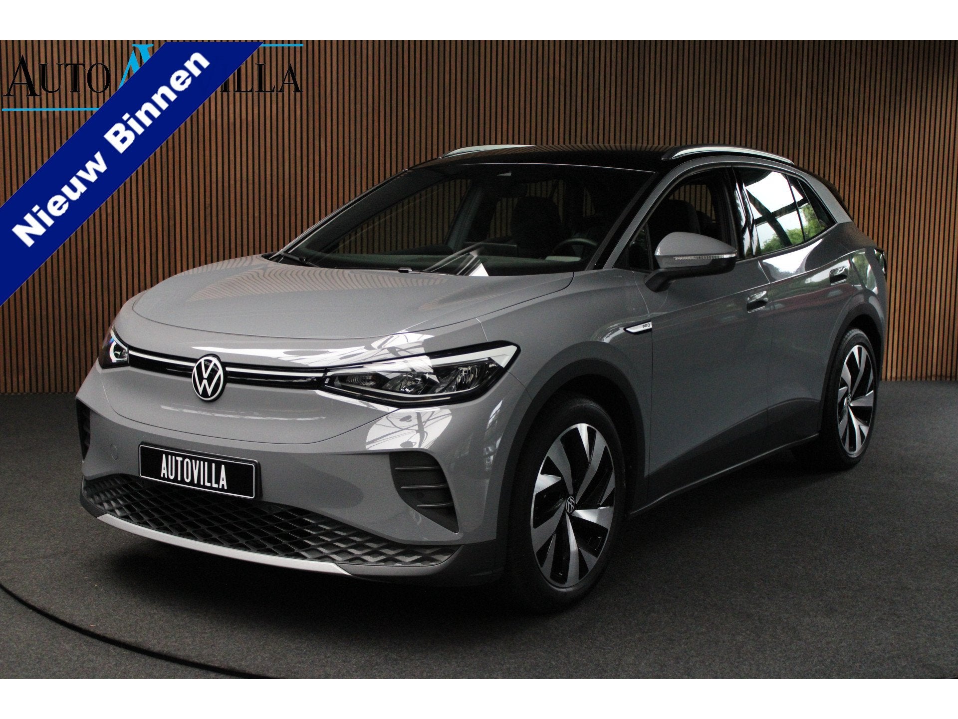 Volkswagen ID.4 Pro Navi HUD ACC Camera Warmtep. Carplay PDC, Automaat, Dealer onderhouden, Gebruikt, Zwart