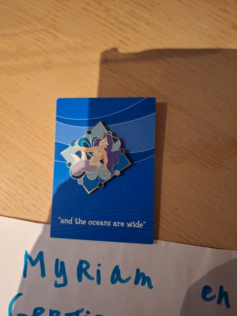 Disney Small World Ariel Limited Edition pin, Verzamelen, Disney, Ophalen of Verzenden, Pocahontas of Kl. Zeemeermin, Zo goed als nieuw
