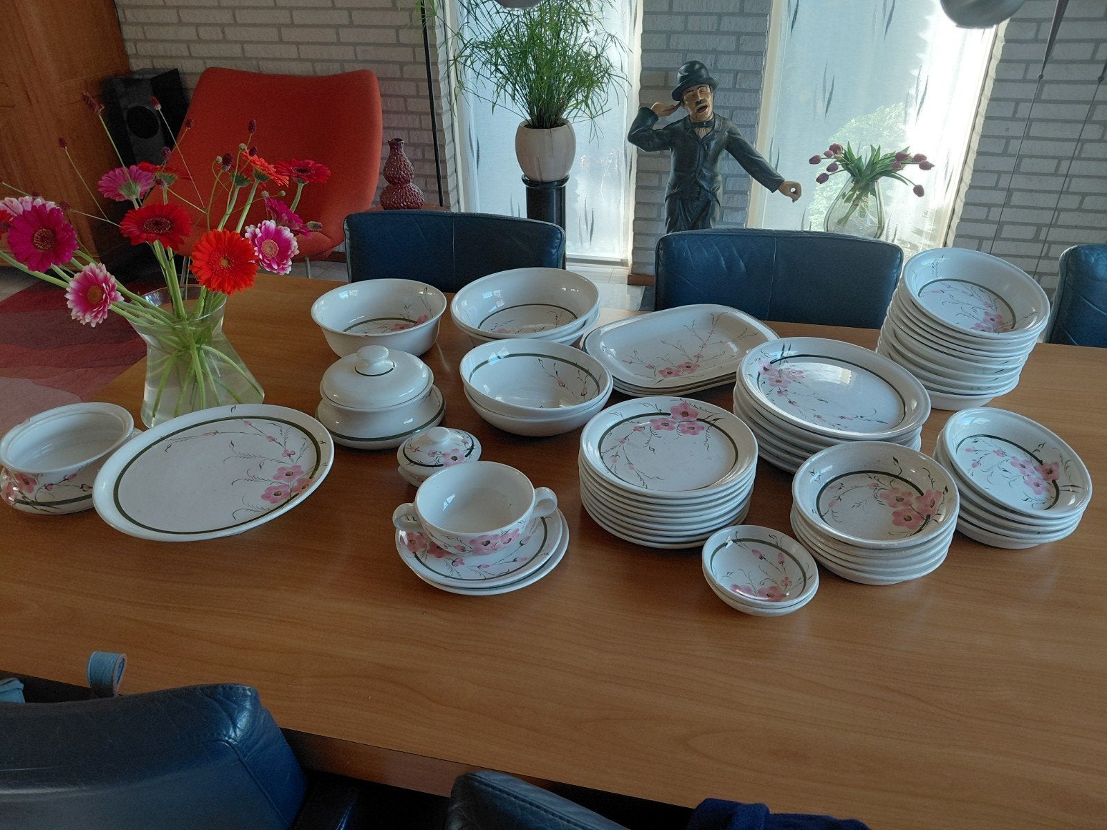 servies uit Portugal, Ophalen