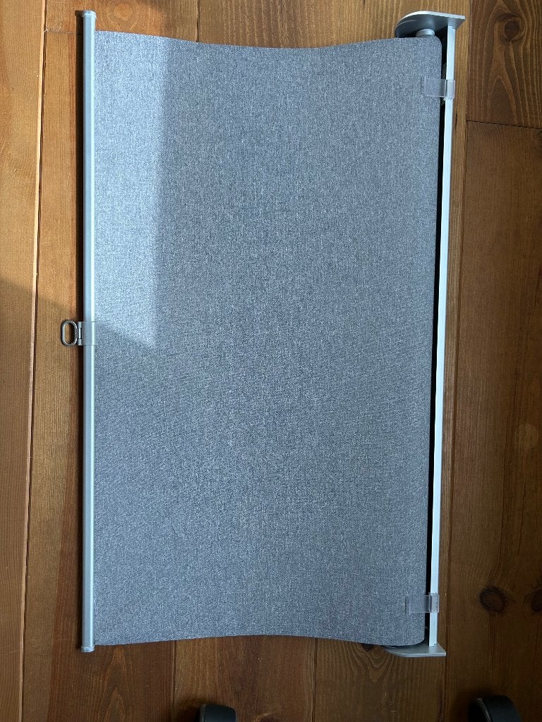 Verduisterend rolgordijn, Ophalen, 50 tot 100 cm, Zo goed als nieuw, Grijs