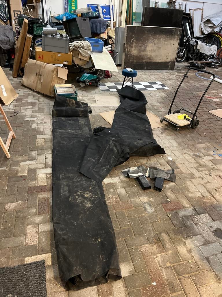 3 stukken Ongeveer 50 m2 EPDM incl 2 uitlopen ., Ophalen, Overige materialen, Gebruikt, Zwart