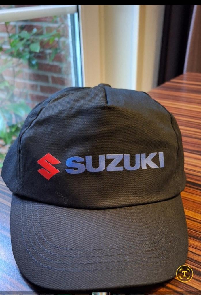 Suzuki pet, Nieuw, Pet, Suzuki, One size fits all