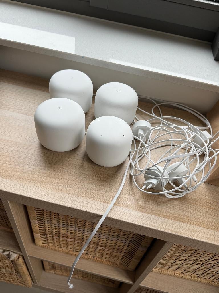google nest wifi punten - set van 4, Computers en Software, WiFi-versterkers, Ophalen of Verzenden, Zo goed als nieuw, Google Nest Wifi