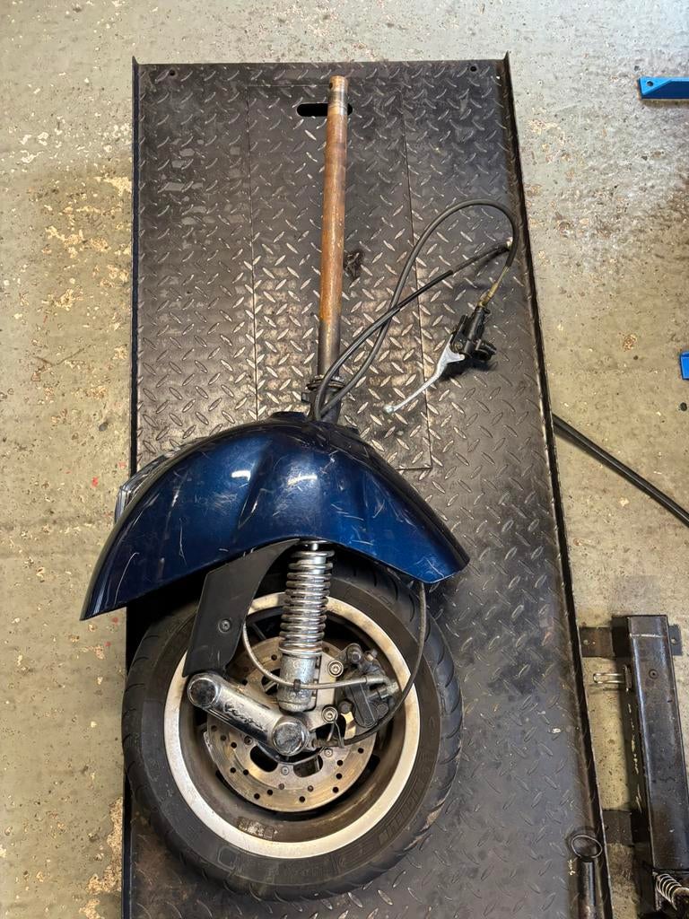 Voorvork vespa gts 250 300, Ophalen of Verzenden, Gebruikt, Overige typen, Vespa