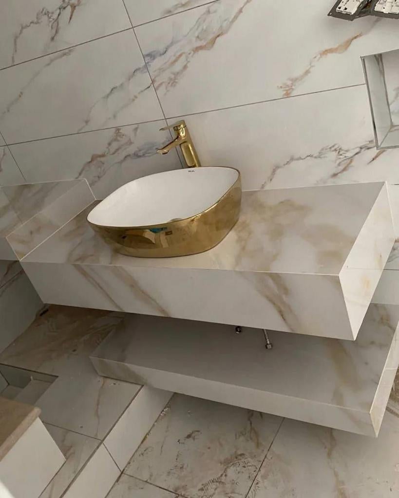 Foto 4 van Spuitwerk tegelzetter badkamer renovatie vloerleger bouwwerk