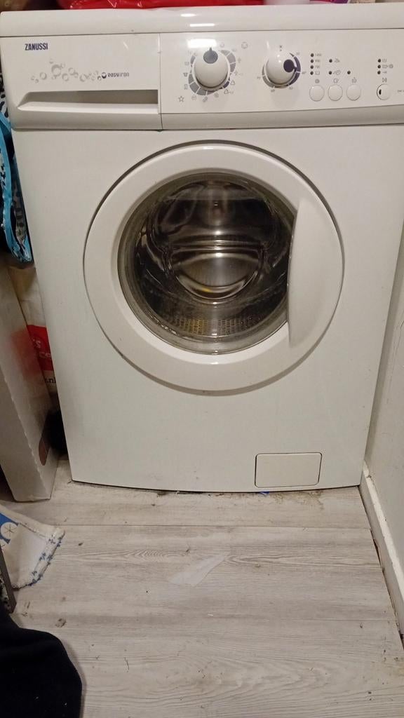 Wasmachine moet weg 27-2 28-2, Witgoed en Apparatuur, Wasmachines, Ophalen of Verzenden, Zo goed als nieuw