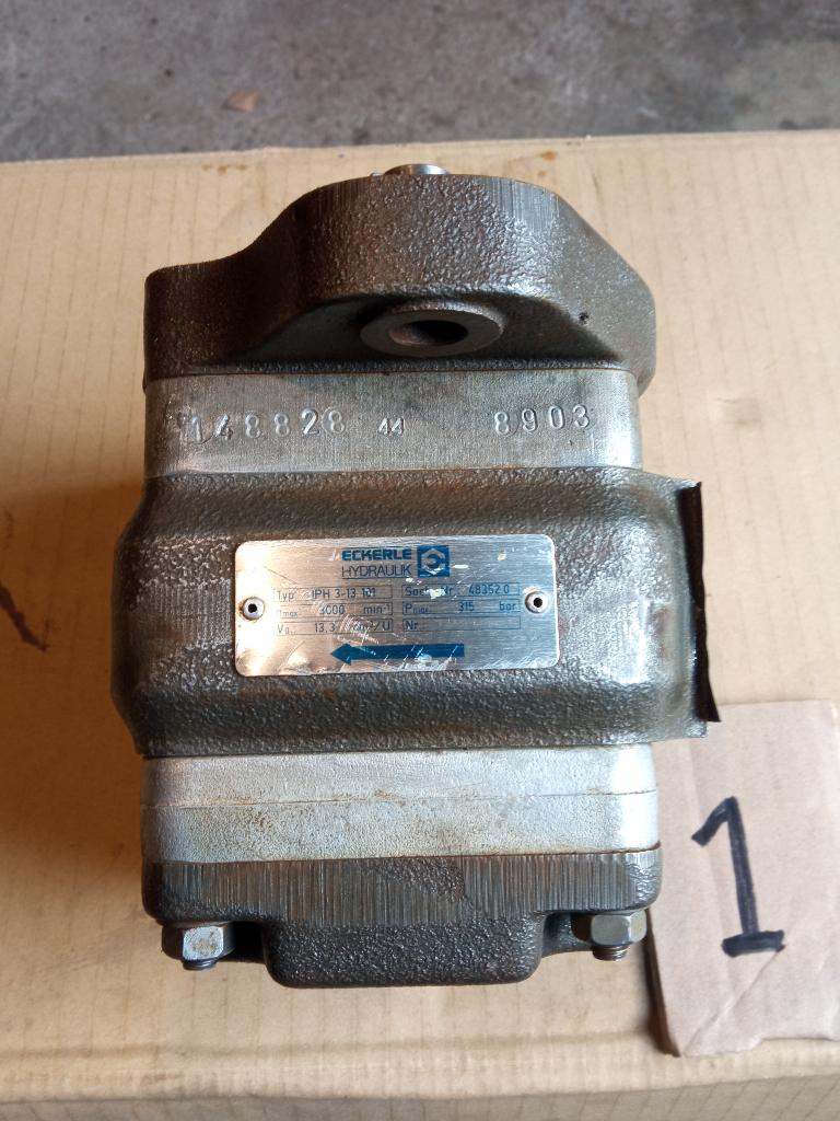 HYDRAULIEKPOMPEN div. merken, Doe-het-zelf en Verbouw, Ophalen, Gebruikt