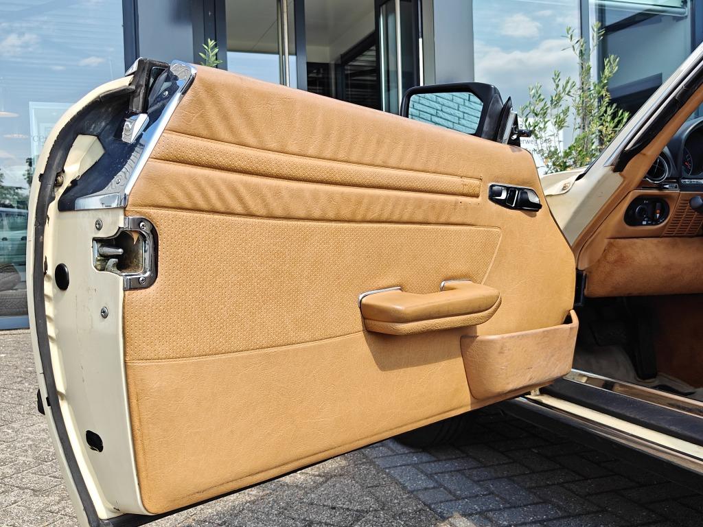 Mercedes-Benz 560 SL Cabrio, foto 12