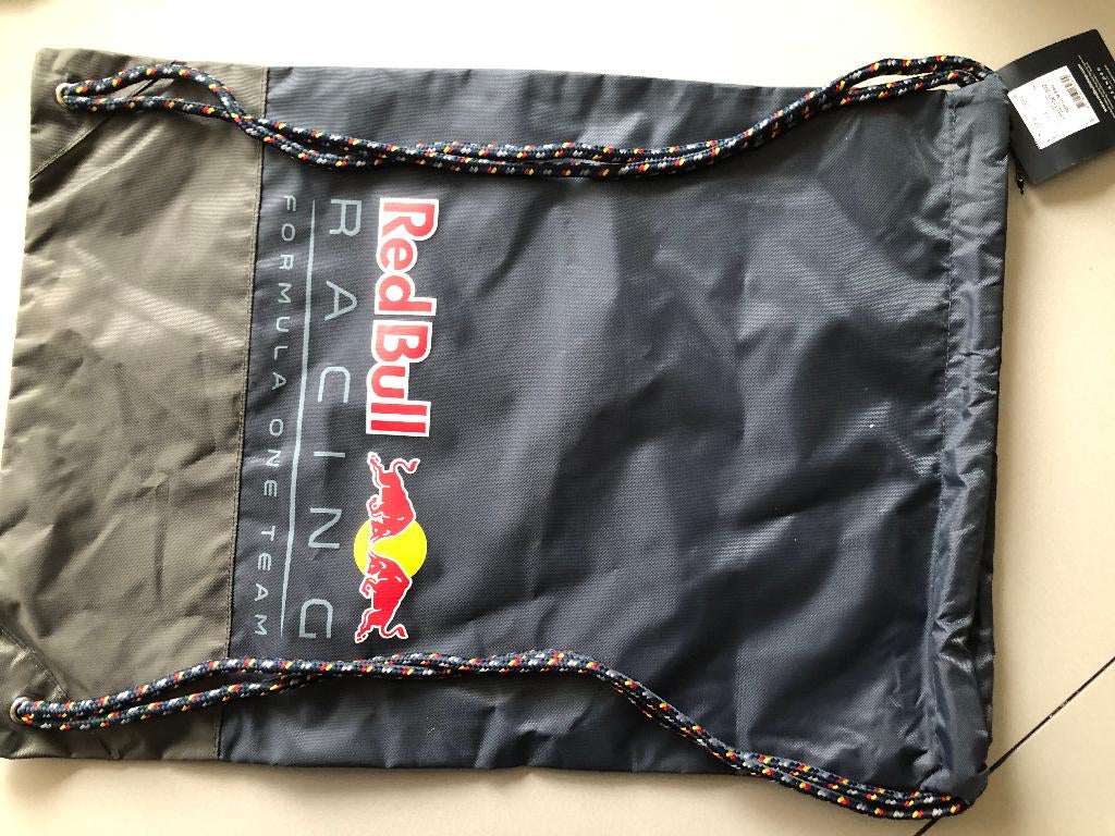 Red Bull Racing Fitness tas  53 X 40 cm black, korting 33%, Official Red Bull racing  Store, Customerservice.redbullshop.com/