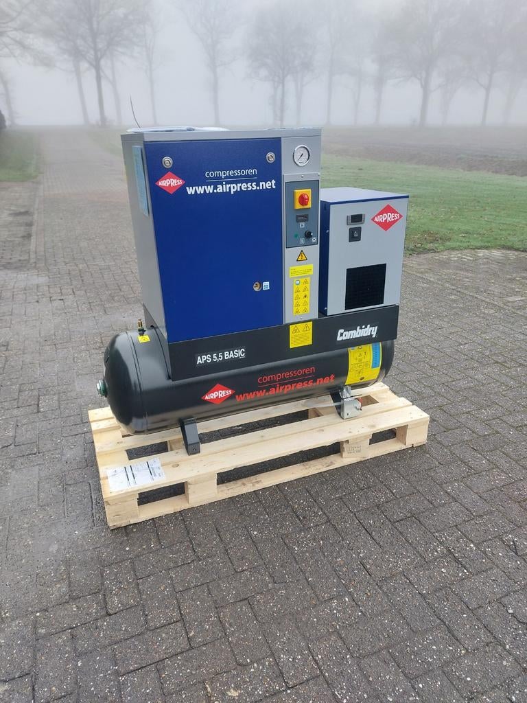 Schroefcompressor merk airpress aps 5.5 Basic, Doe-het-zelf en Verbouw, Compressors, Ophalen of Verzenden, Nieuw