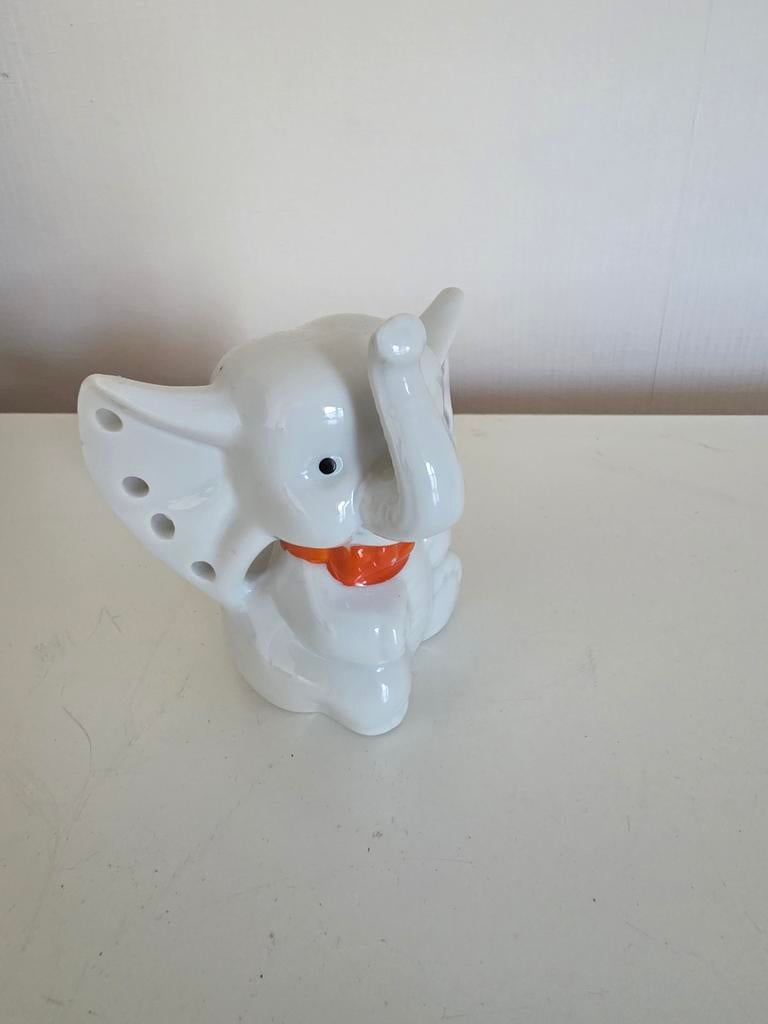 Vintage beeldje oorbel olifant beeld voor 4 paar oorbellen, Ophalen of Verzenden, Gebruikt, Dier