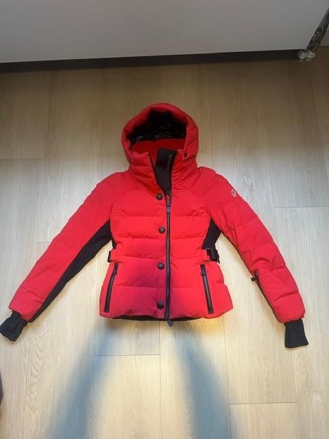 Prachtige Moncler dames winterjas, Kleding | Dames, Jassen | Winter, Ophalen, Moncler, Zo goed als nieuw, Maat 36 (S)