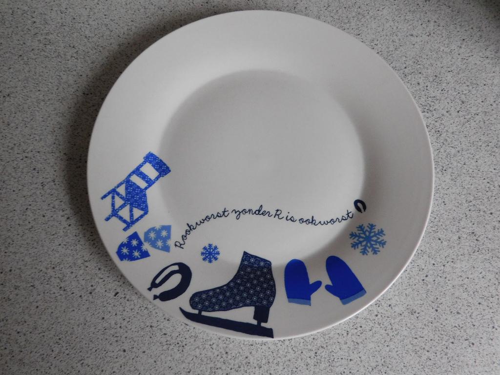Bord 23 cm. Rookworst zonder R is ook worst Unox, Ophalen of Verzenden, Zo goed als nieuw, Bord(en), Overige stijlen