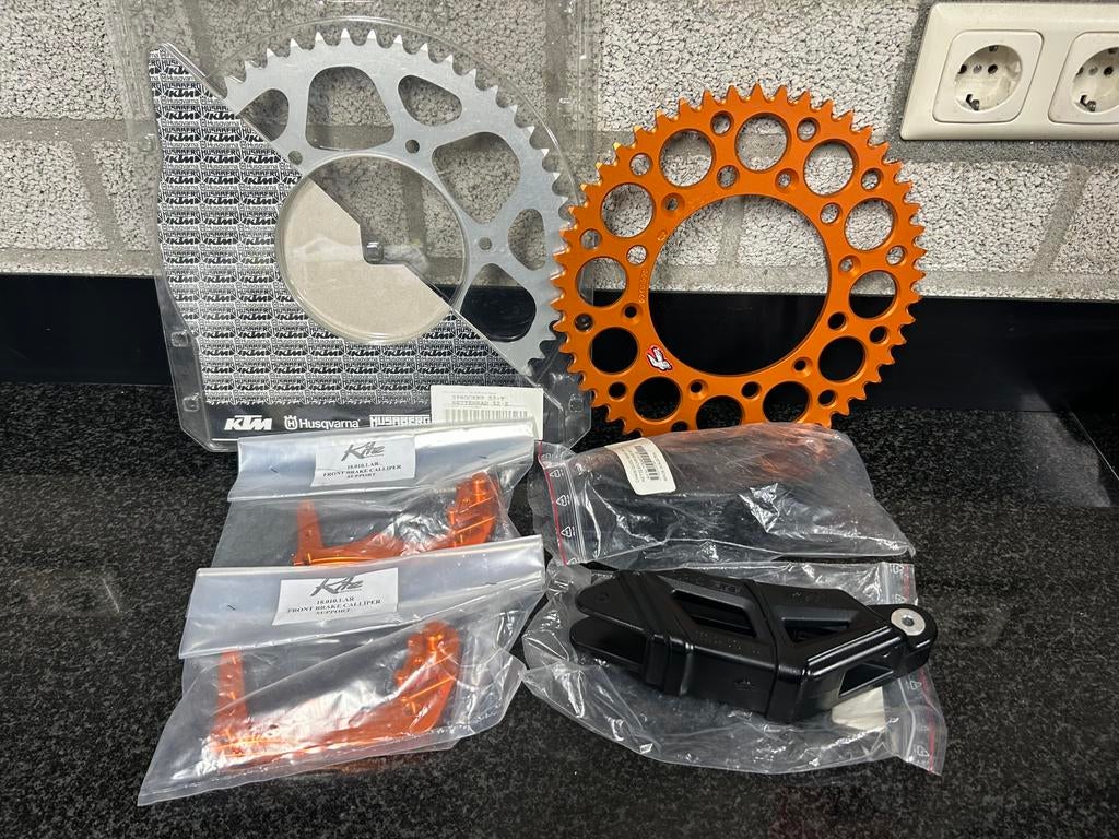 Diverse onderdelen KTM NIEUW, Motoren, Ophalen