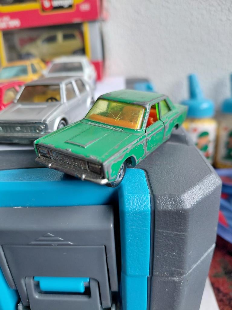 Ford 20M siku, Ophalen, Auto