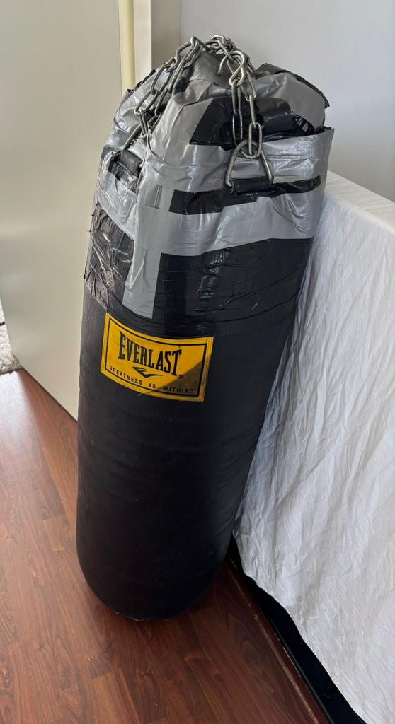 Everlast bokszak 30kg tegen elk aannemelijk bod, Ophalen, Gebruikt, Bokszak