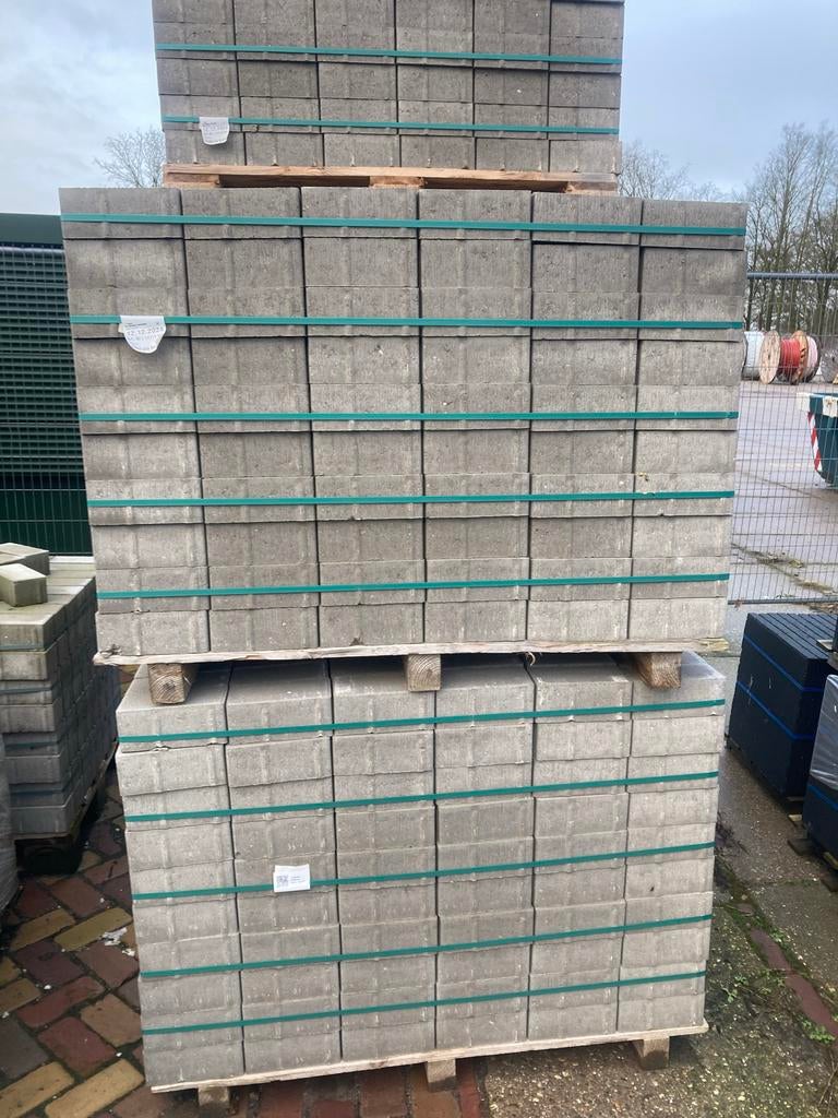 BKK Grijs Klinkers 20x10x8 - Sterke bestrating voor oprit/tu, Tuin en Terras, Ophalen, Klinkers, Nieuw, 10 m² of meer