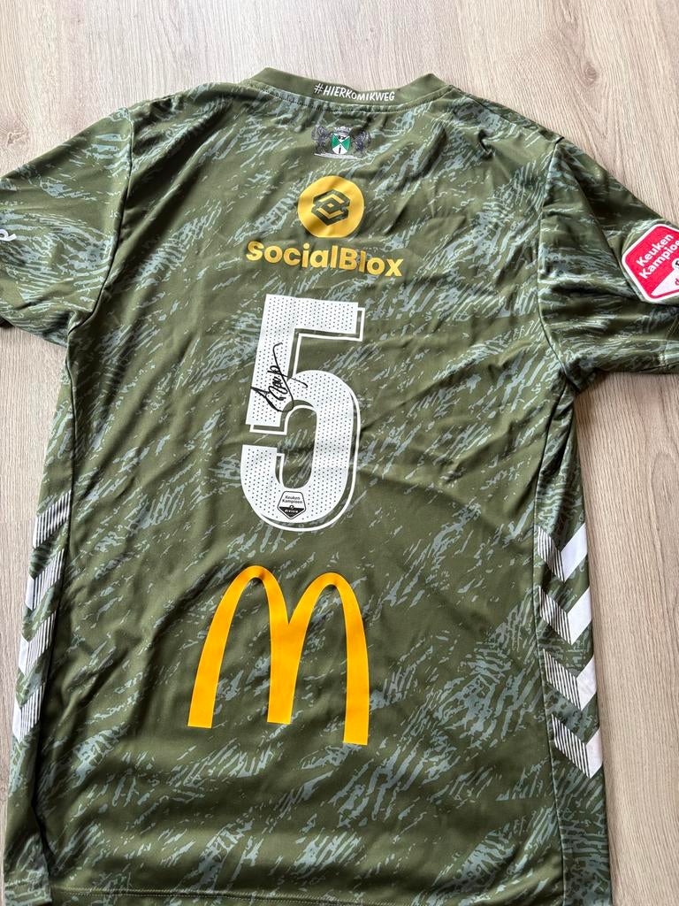 Matchworn FC Emmen shirt Miguel Araujo, Sport en Fitness, Voetbal, Maat L, Ophalen of Verzenden, Gebruikt, Shirt