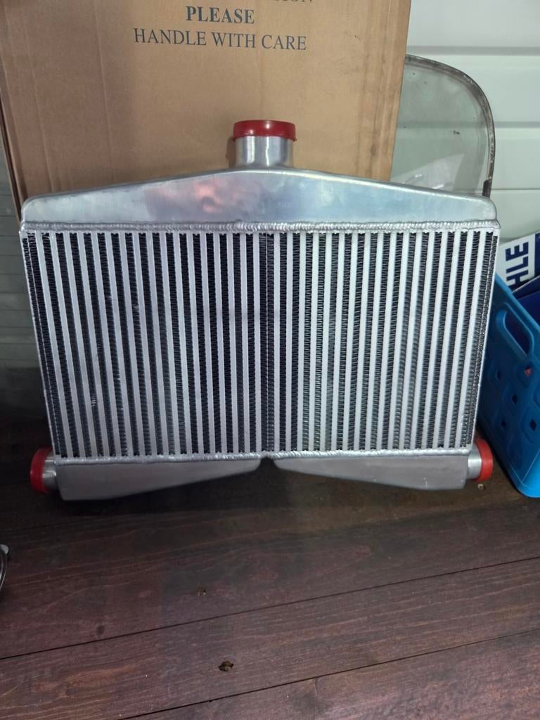 Intercooler 2 into 1 twin turbo, Ophalen of Verzenden