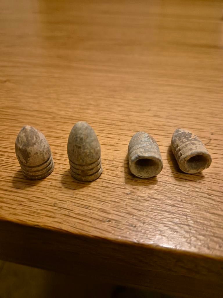 Vier antieke kogels, Antiek en Kunst, Ophalen of Verzenden