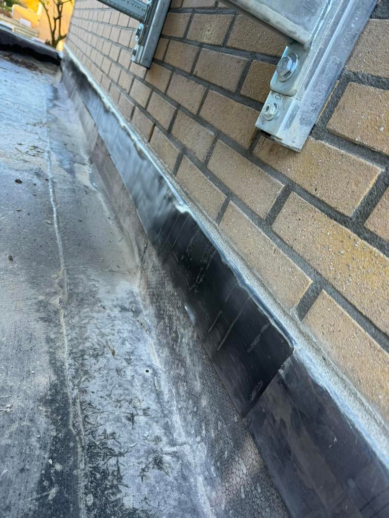 Foto 12 van dakdekker gezocht? lekkage? lood regio deventer en omstreken