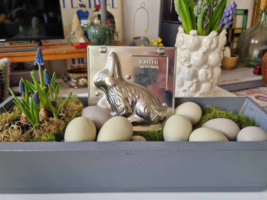 Vintage blikken paashaas vorm / mal - leuk als paasdecoratie, Ophalen