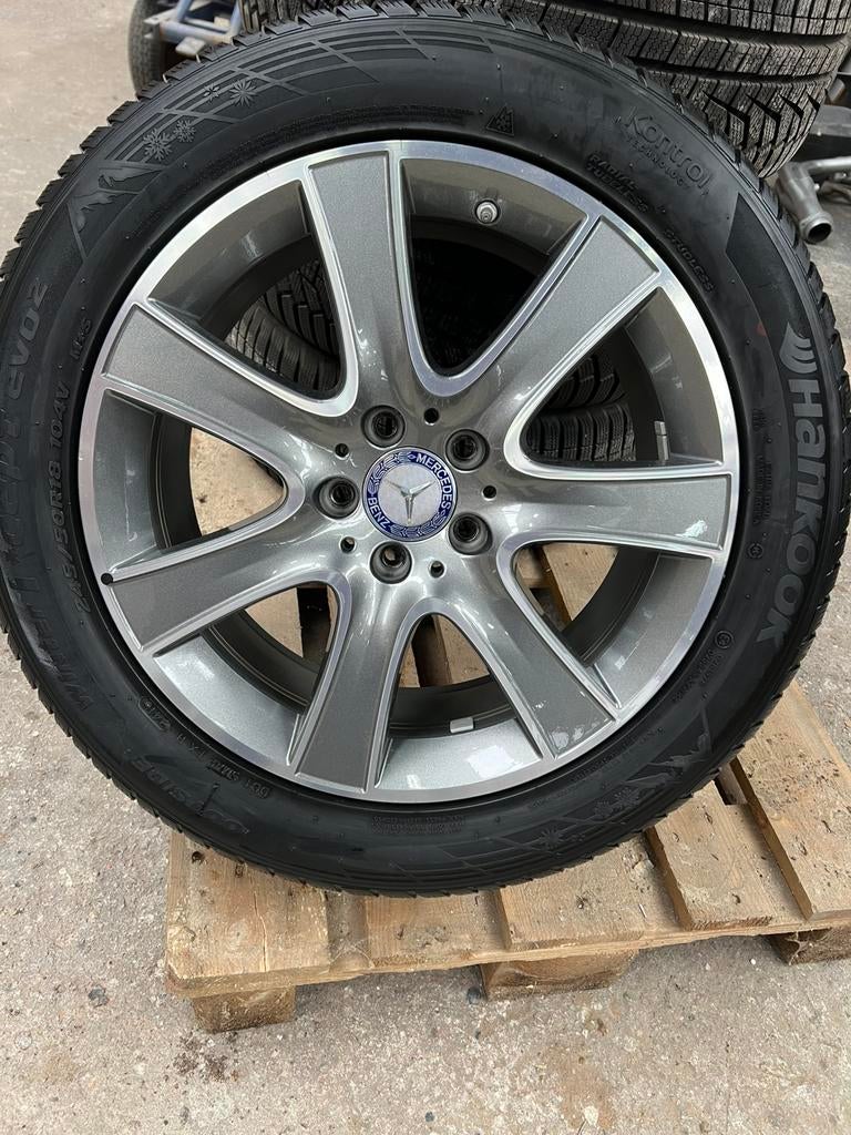Mercedes s klasse wielen set winter banden nieuw staat, Auto-onderdelen, Banden en Velgen, Ophalen, 18 inch, Banden en Velgen