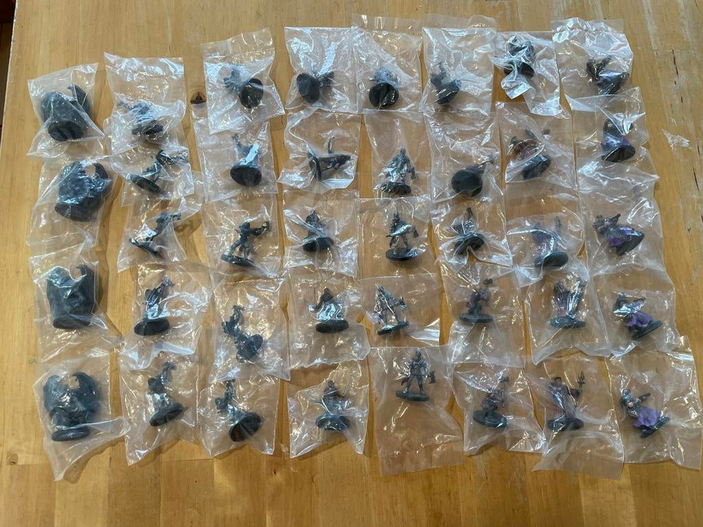 63 Originele D&D Miniatures Wizards - Nieuw!, Ophalen of Verzenden, Nieuw, Overige soorten, Figuurtje(s)
