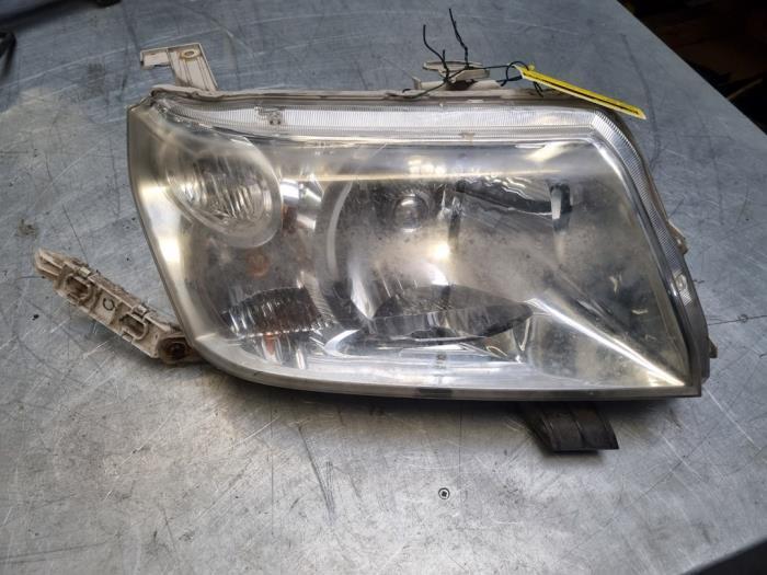 Koplamp rechts van een Suzuki Grand Vitara, Gebruikt, -, -, Ophalen of Verzenden