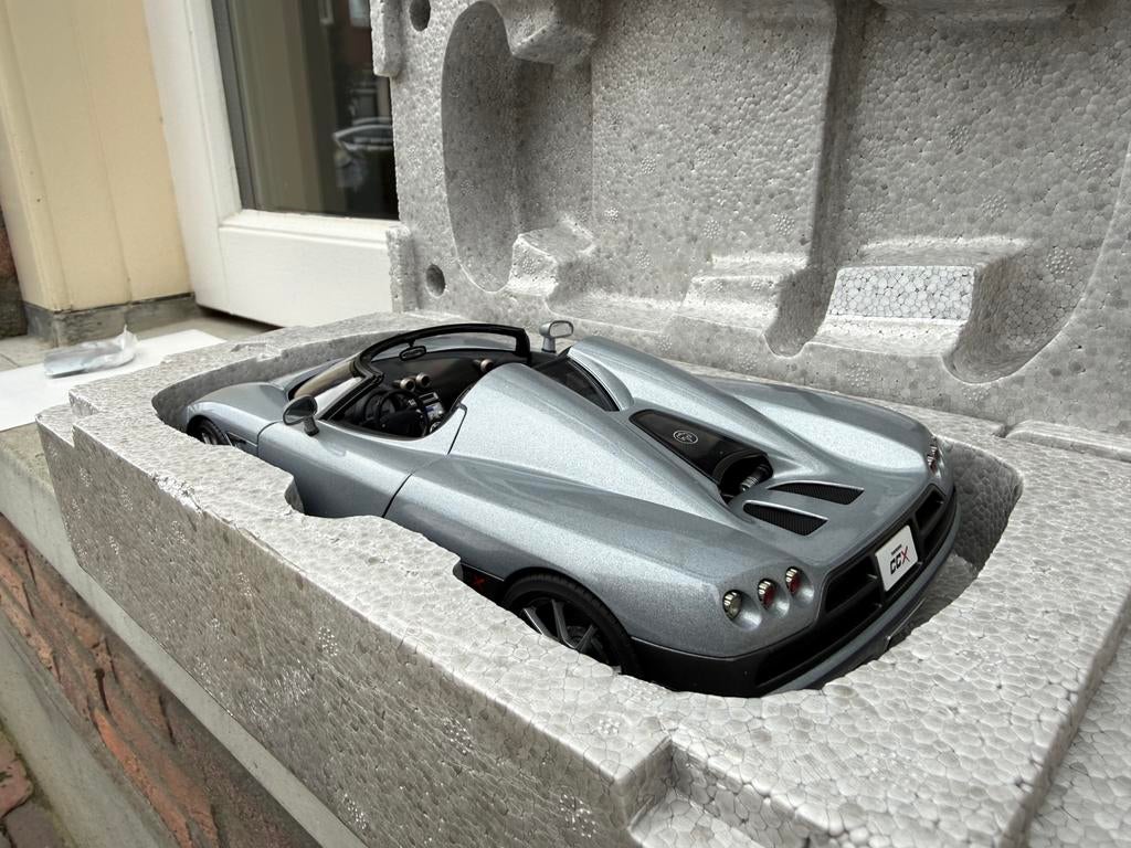 1:18 Koenigsegg CCX zilver Autoart Signature 79003, Auto, Autoart, Ophalen of Verzenden, Zo goed als nieuw