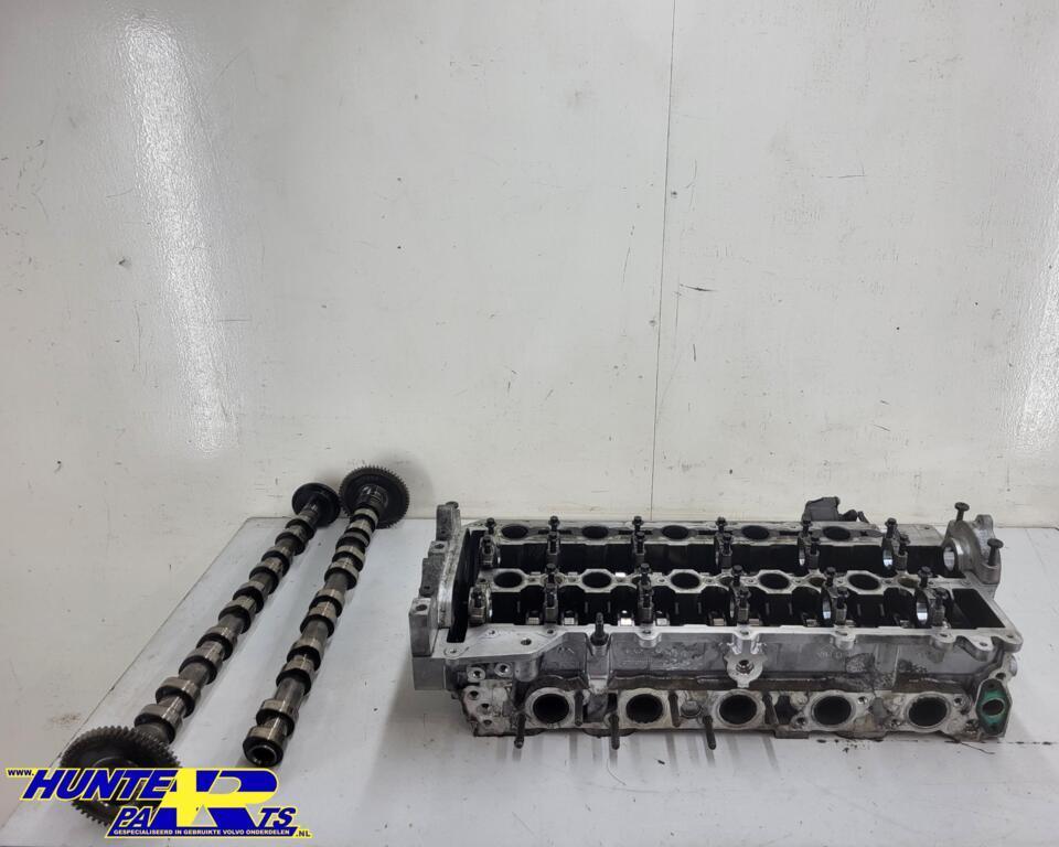 Cilinderkop Volvo V70/S60/XC90 D5 ('05-'08) 30731988, Gebruikt, Ophalen of Verzenden, Volvo, Volvo