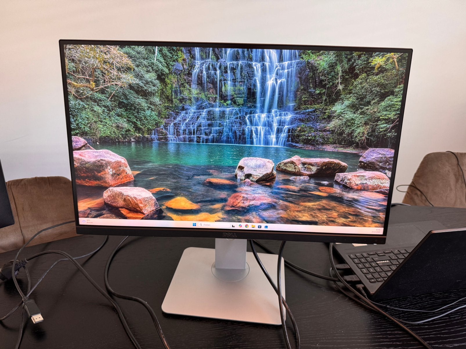 Dell U2515H 25 inch QHD IPS beeldscherm, Computers en Software, Ophalen, HDMI, IPS, Zo goed als nieuw