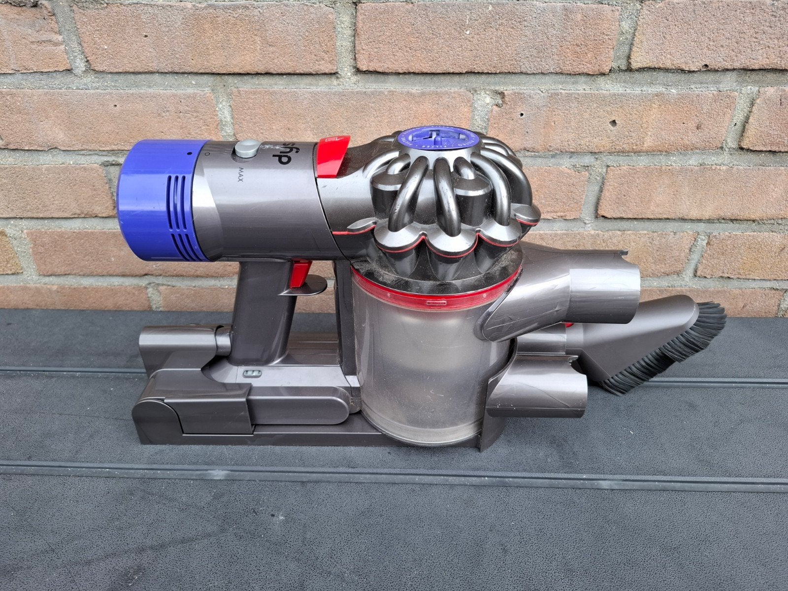 Dyson sv10 stofzuiger voor onderdelen of compleet maken, Witgoed en Apparatuur, Ophalen of Verzenden, Niet werkend