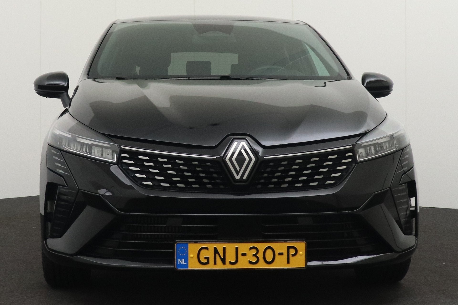 Renault Clio 1.0 TCe 90 GPF techno Carplay Camera Climate, Auto's, Voorwielaandrijving, Dealer onderhouden, Stof, Zwart