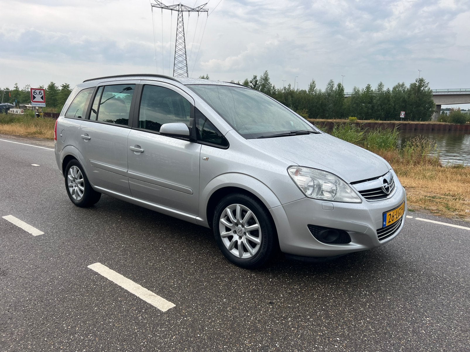 Opel Zafira 1.8 2008 7pers airco cruise NETTE GOEDE AUTO, 4 cilinders, 14 km/l, 1403 kg, 750 kg