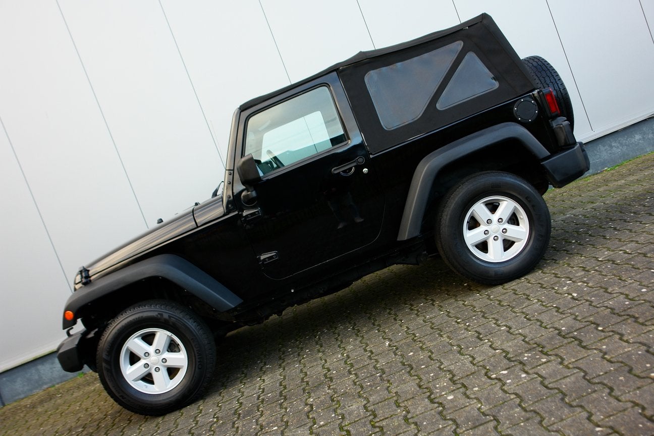 Jeep Jeep WRANGLER 3.8 V6 4x4 LPG 147kw (bj 2007, automaat), Auto's, Jeep, 450 kg, Gebruikt, 2000 kg, Zwart